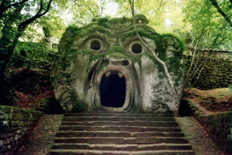 Bomarzo_Monster